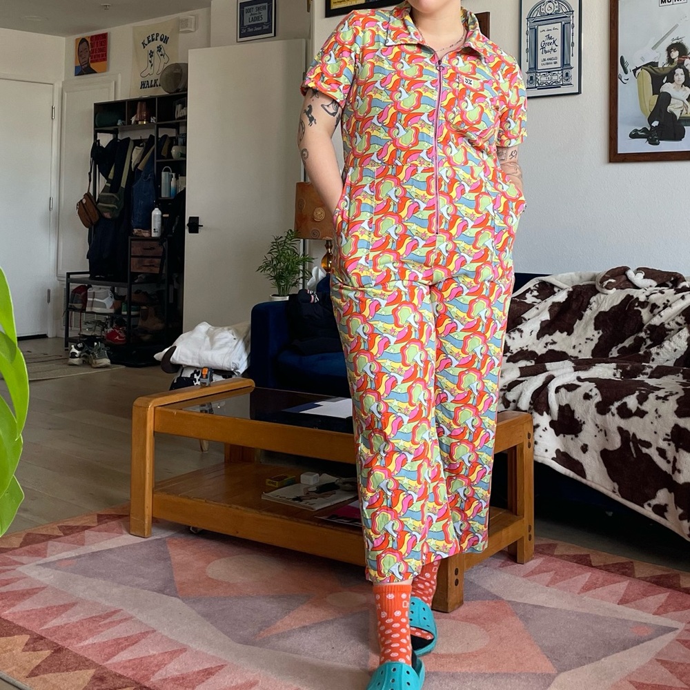 Ragan - Cotton Jumpsuit in Rainbow Roller Skate Print